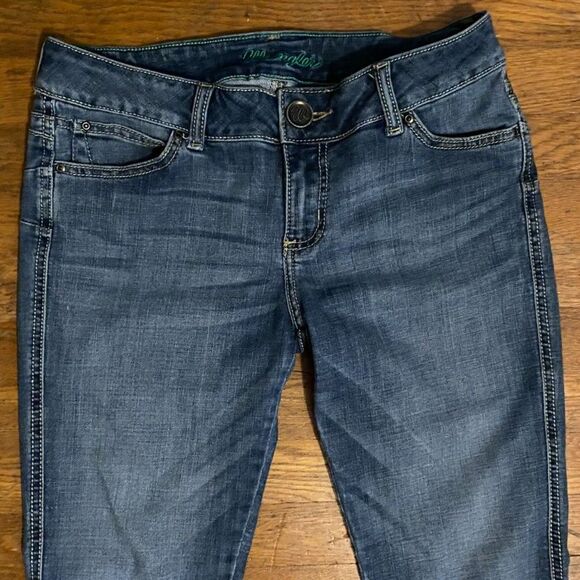 Wrangler Boho Mid Rise Bootcut Western Denim Jeans Size 7/8 32 - Picture 4 of 9